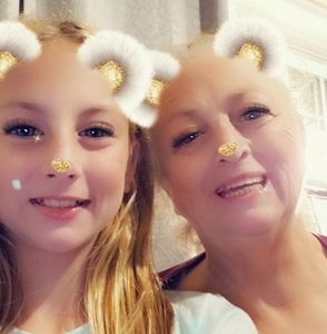 Meet your Posher, Rolanda